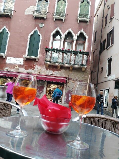 Milan Bar